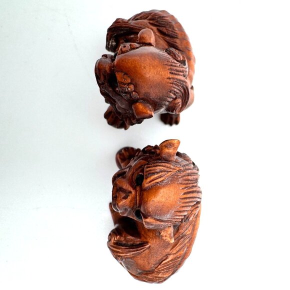 Ojime Netsuke 2 Foo Dog Lion Figurines Hand-Carved Boxwood Signed No Hole #2.2 - Picture 8 of 8